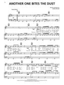 Queen: Deluxe Anthology Piano Vocal Guitar additional images 2 2
